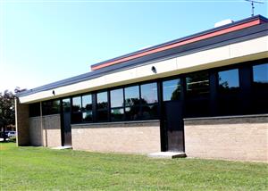 Middle School renovations to the exterior of the Art and Tech rooms 